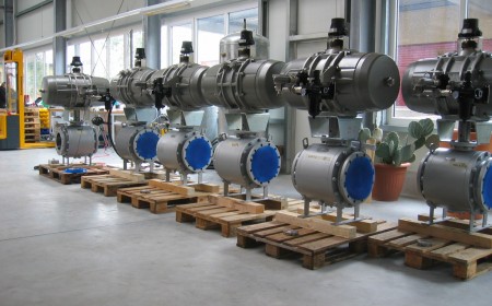 Ball valves 12 inch cl300, metal seated, R&P pneumatic actuators, fast closing 2 sec , China refinery service